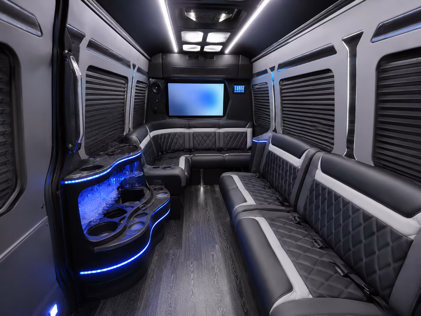 blog rent a bus to disneyland resort hero