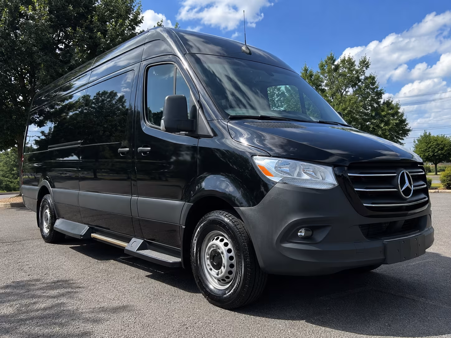 book a bus for your next corporate event 1