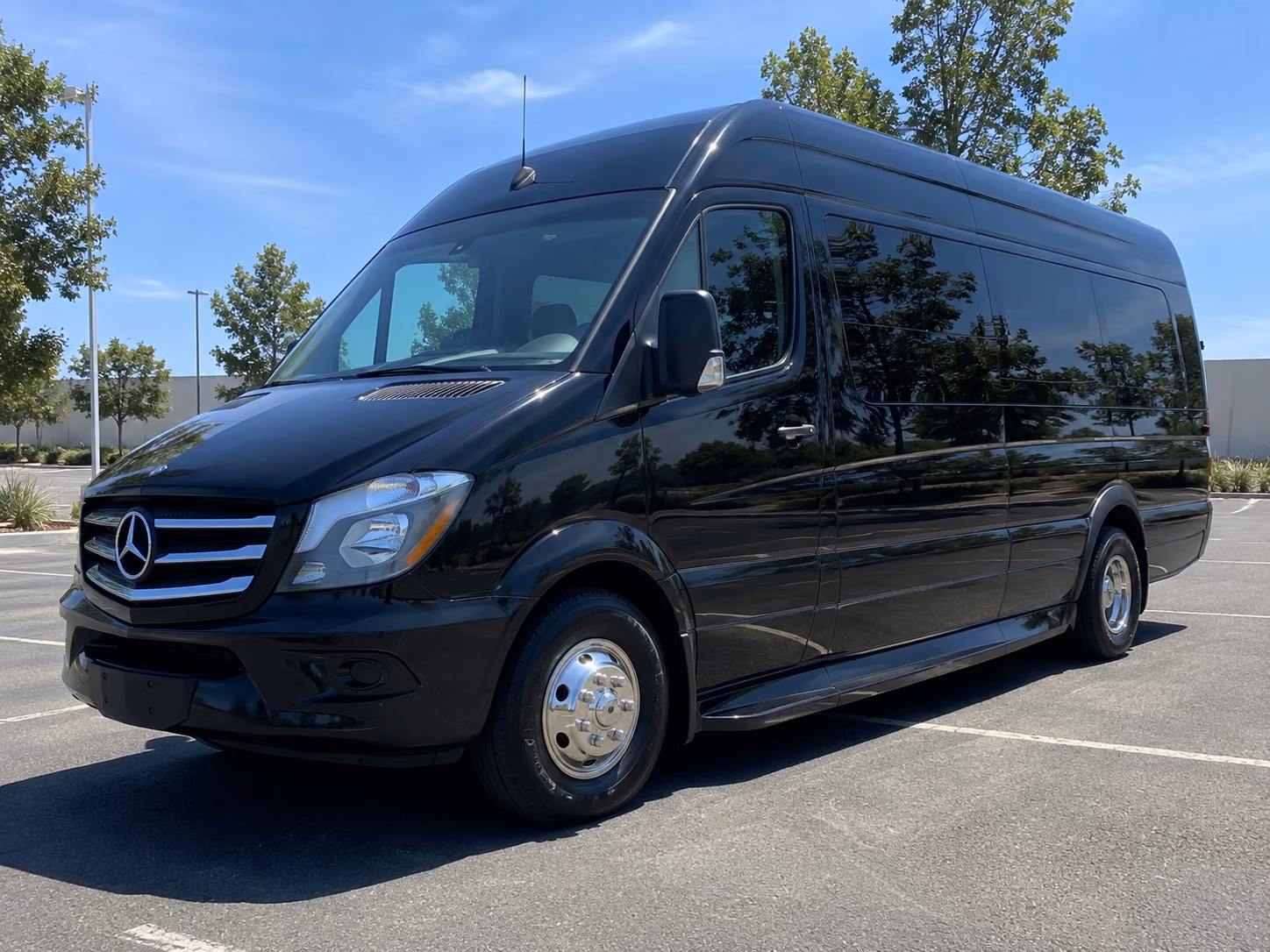 book a bus for your next wine tour 3