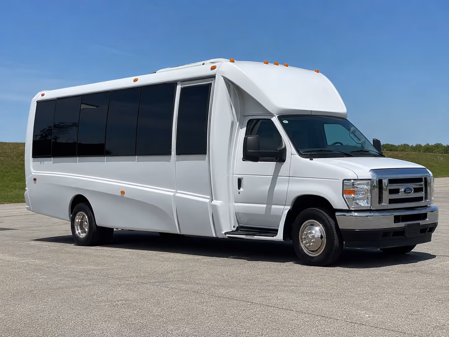 party bus rentals in orange california for the ultimate prom night
